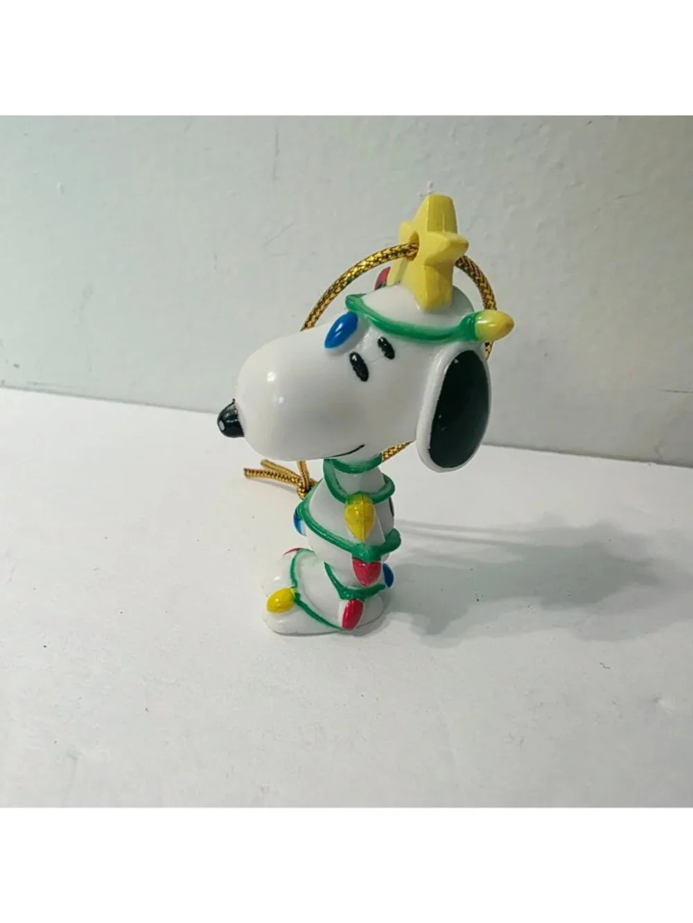 Snoopy Peanuts Christmas PVC Ornament Tangled Holiday Lights Yellow Star